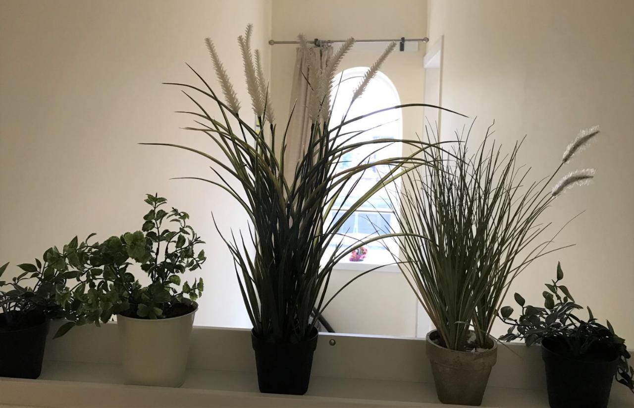 Welcoming Spacious 2-Bedroom House In St Helens St Helens  Ngoại thất bức ảnh
