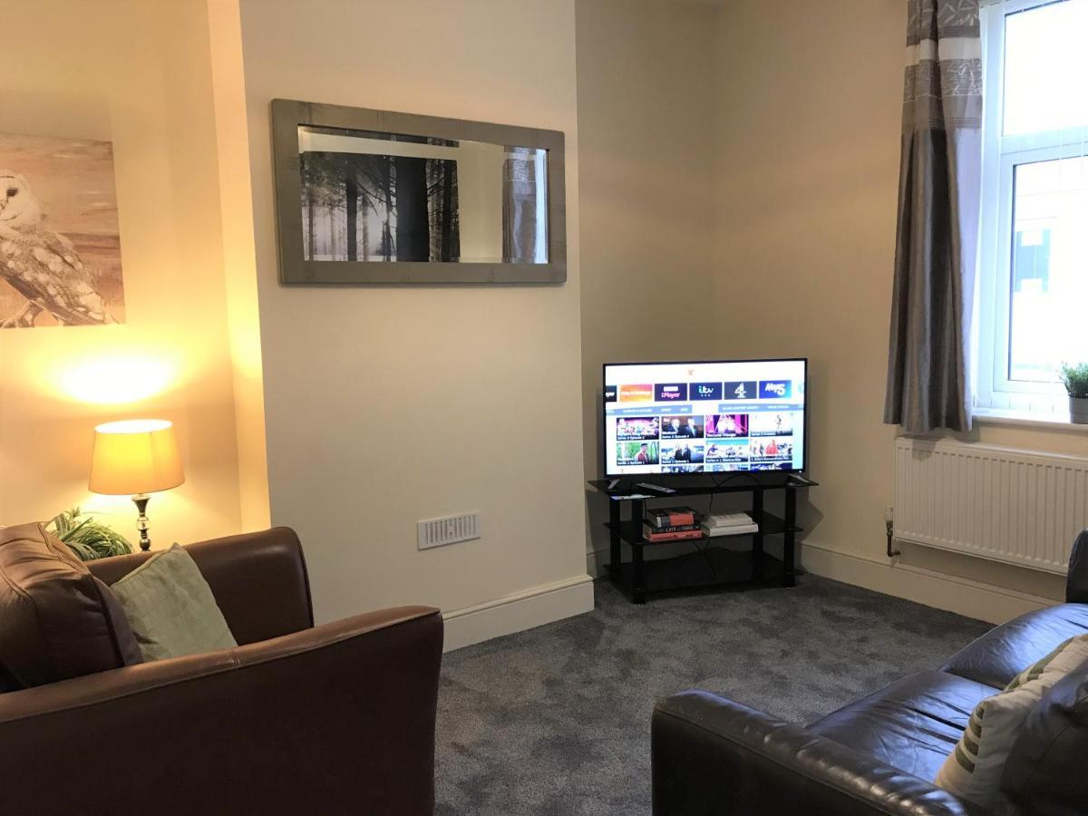 Welcoming Spacious 2-Bedroom House In St Helens St Helens  Ngoại thất bức ảnh